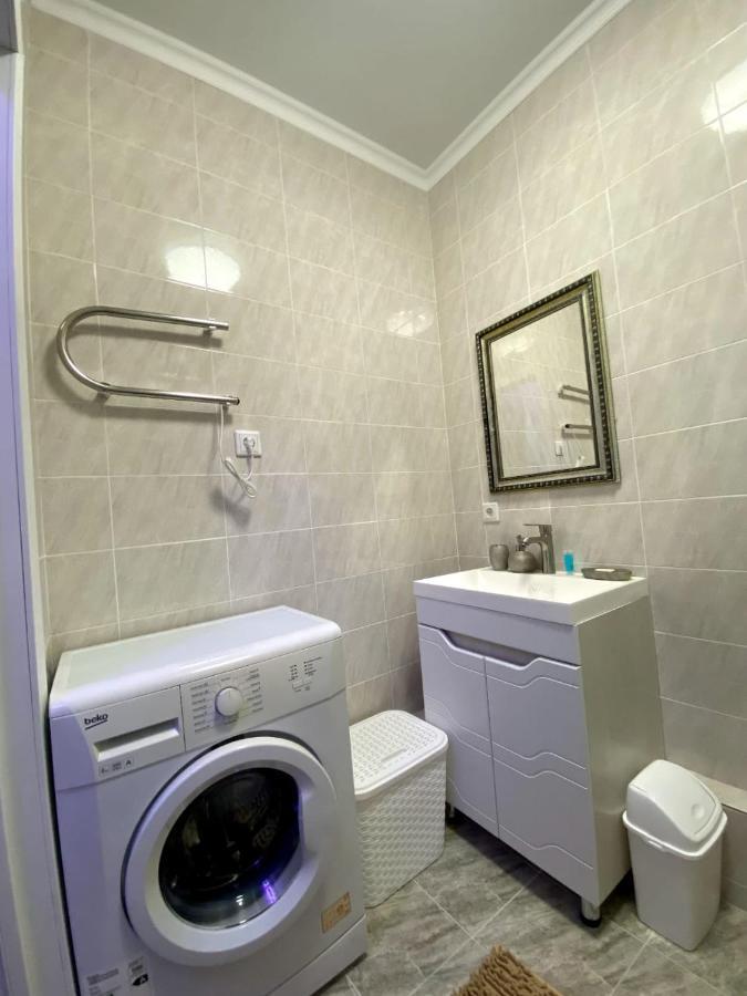 Medinahotelkz, # 63, Вид На Горы, 15 Мин Пешком До Арбата, Halal Almaty Luaran gambar